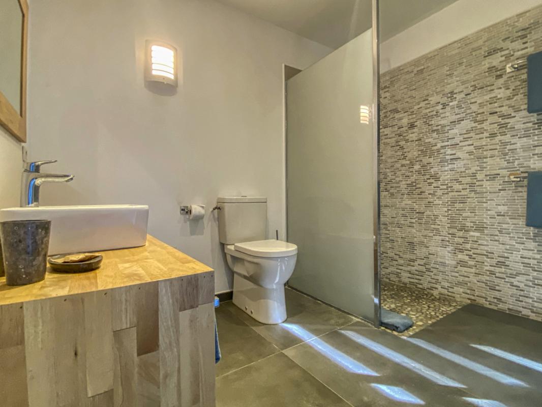 31.Location Villa piscine vue mer Deshaies Guadeloupe_Chambre 3